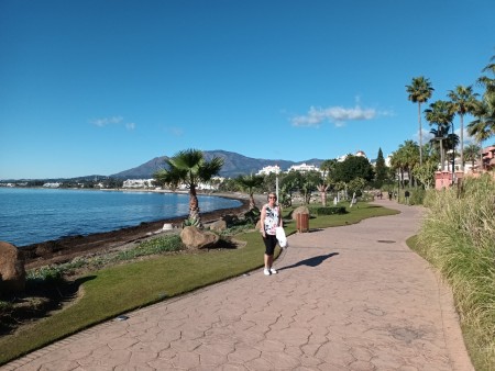 Strandpromenad norr om Estepona