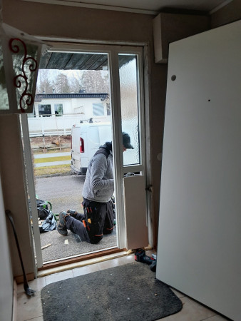 20240313, efter 56 år dags för ny front och dörr